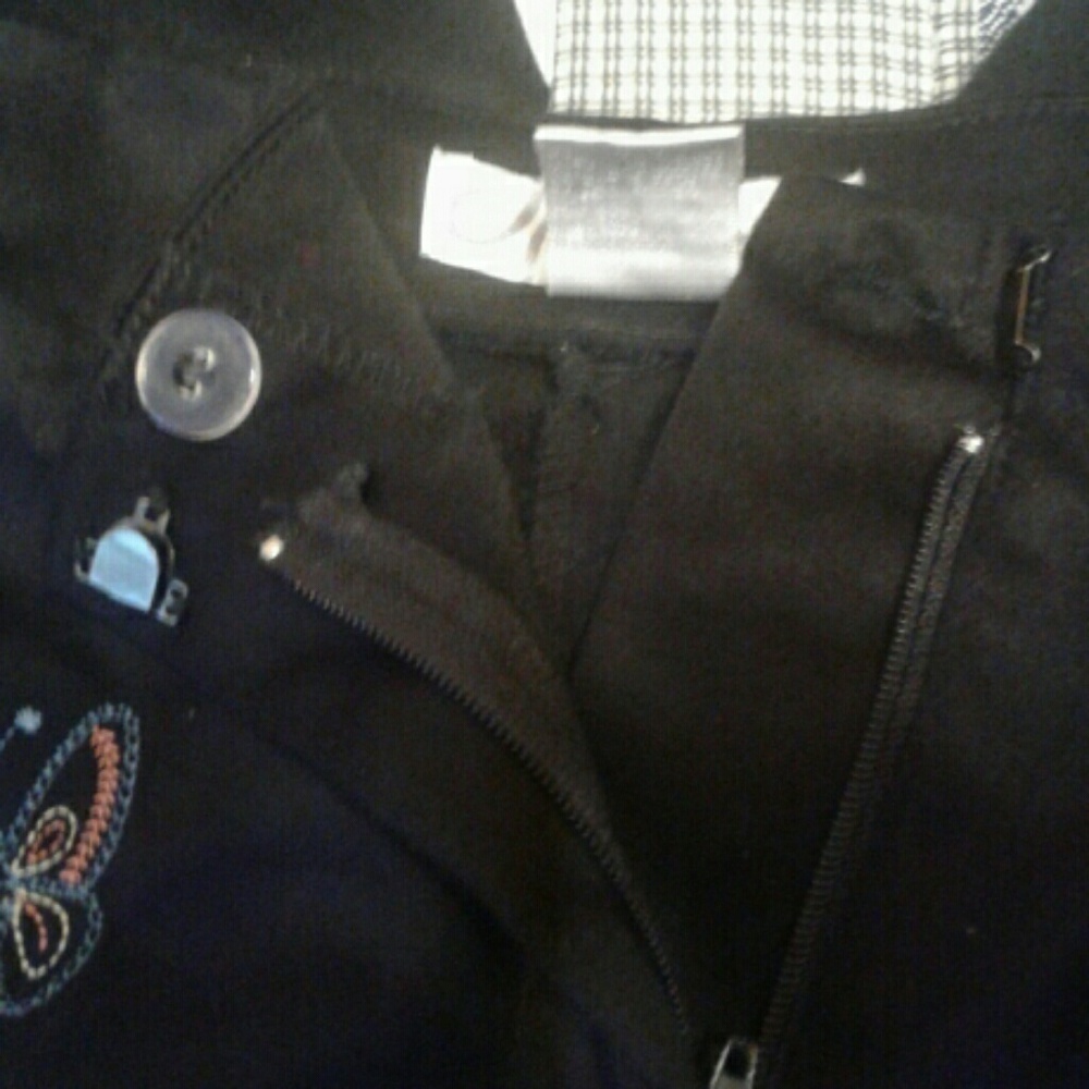 Capris - Picture 5 of 6